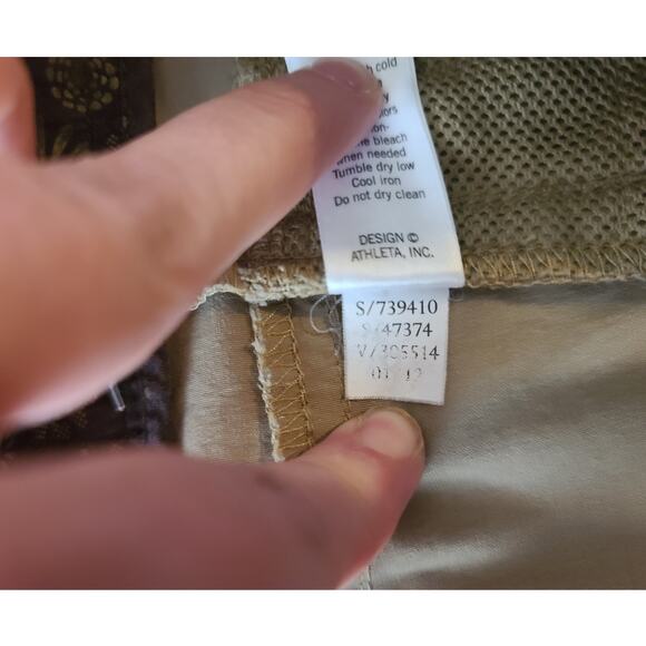Athleta tan khaki athletic hiking shorts - 10 - Picture 8 of 8
